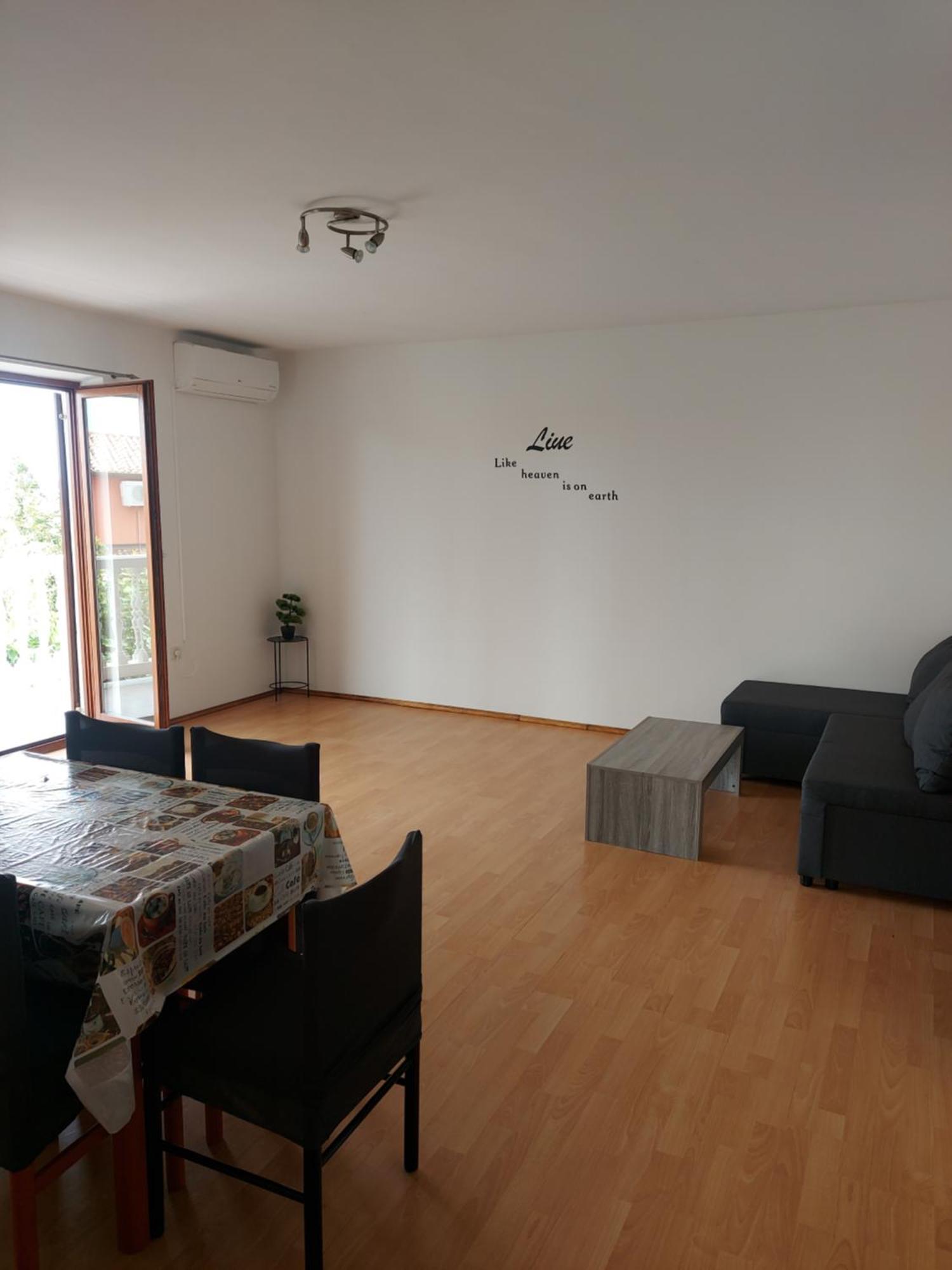 Apartments Vilanija Bagian luar foto